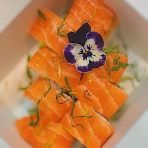 Mentha Salmon Maki